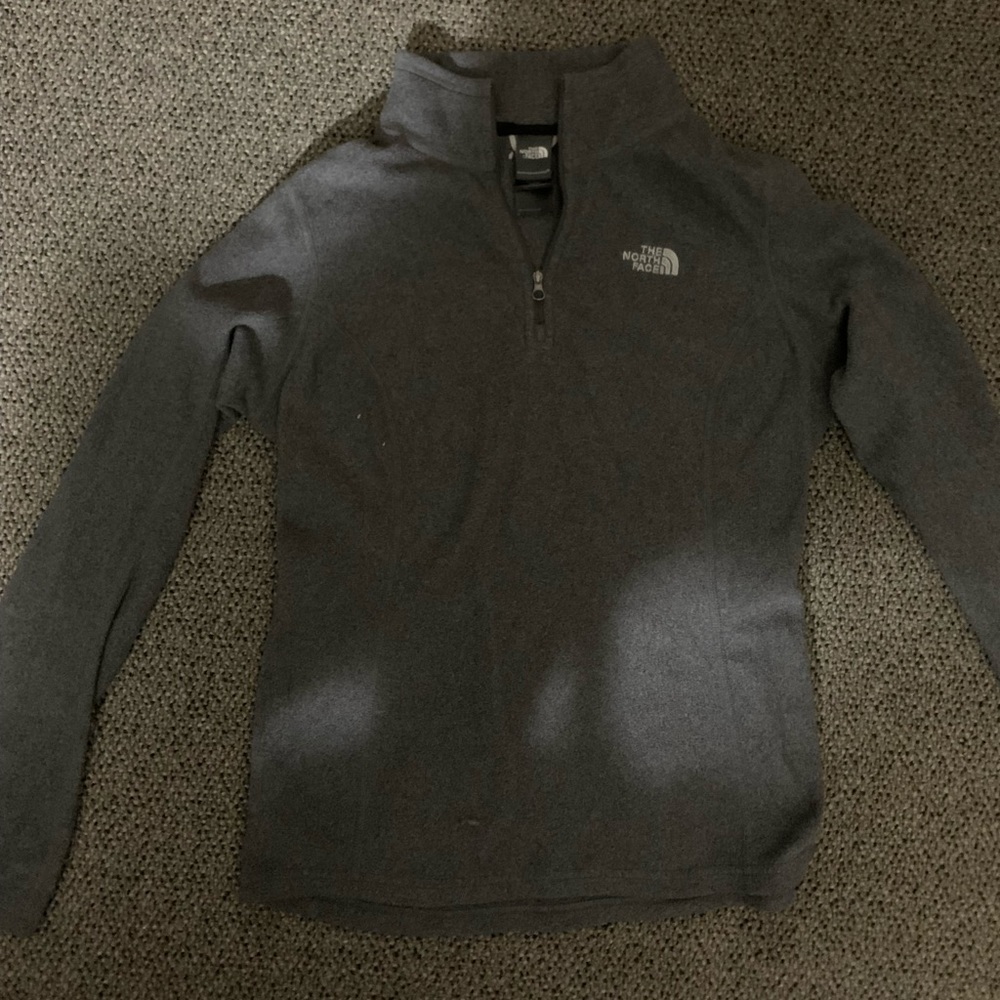 Northface very soft Sweater new never worn